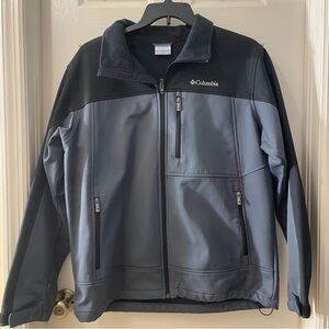 Columbia Men's Black and Dark Gray Performance Jacket